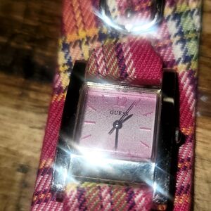 Guess Wmns Watch- EUC